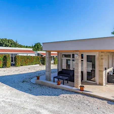 Luxury Premium-7 By Interhome * Pula